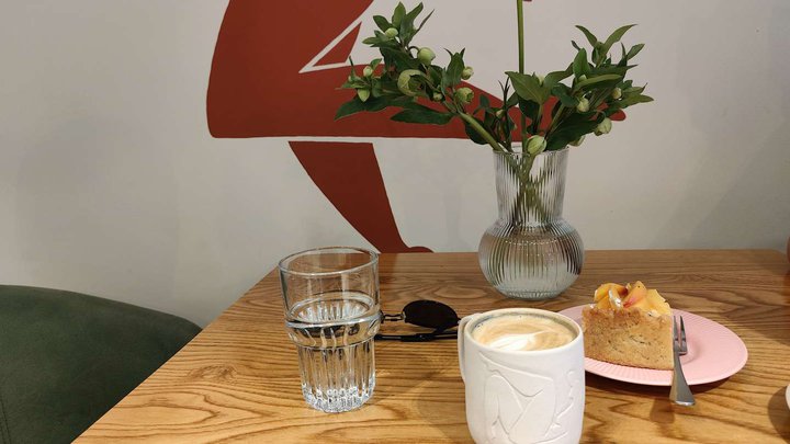 Coffee shop