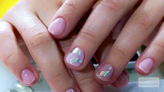 Dona Nail manicure