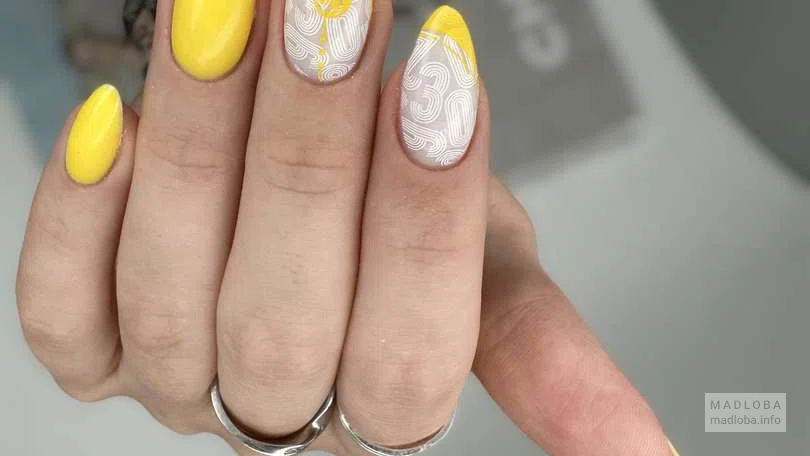 Atica (DS Mall) manicure