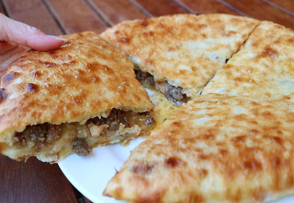 хачаупри с мясом