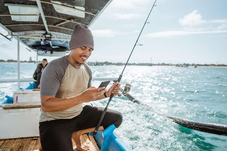 🎣 Fishing in Batumi: TOP-8 boats and yachts for a great catch