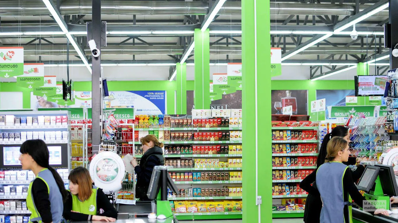 Продавцы магазина "Fresco Group"