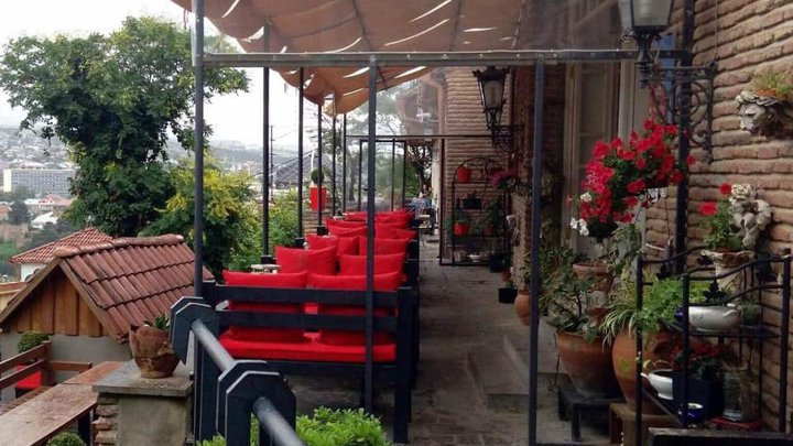 144 Stairs Cafe