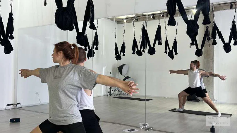 Тренировка взрослой группы в Спортивном клубе "FLEXY" в Батуми