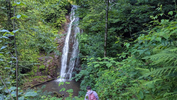 Kapnistavi Waterfall