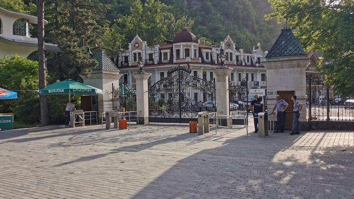 Большие валуны