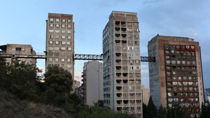 A unique complex of Soviet high-rise buildings with a bridge in Tbilisi