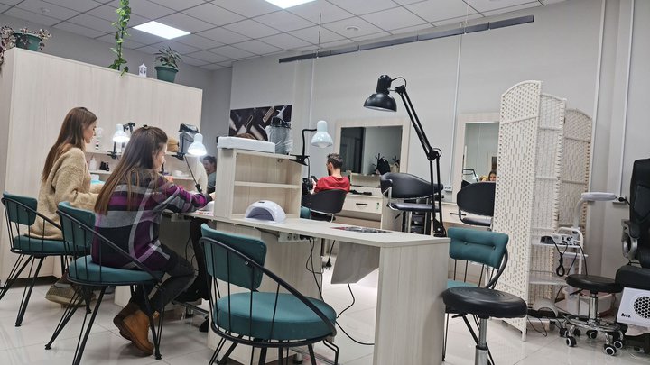 COWORKING BEAUTY TIME (DS Mall)