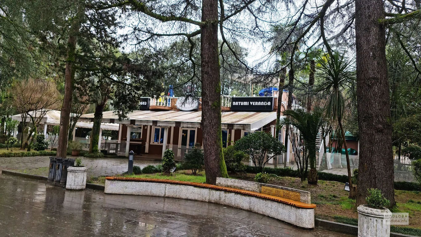 Вид на ресторан Batumi Veranda
