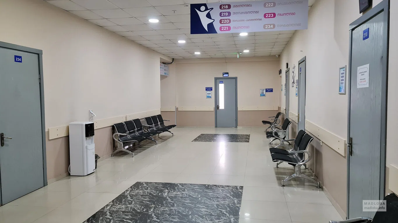 Медицинский центр MedCenter в Батуми