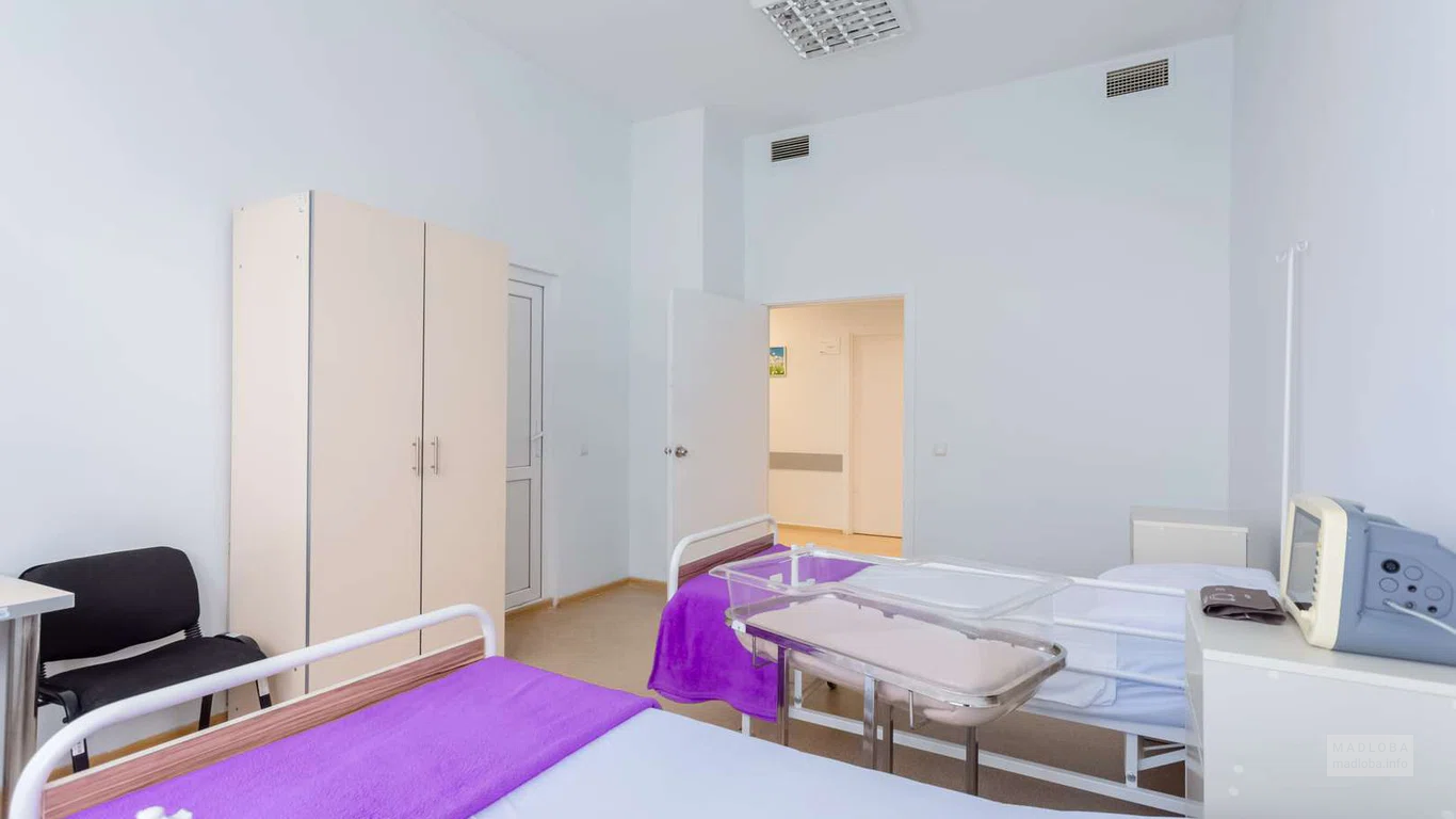 Палата в клинике  "Geo Hospitals"