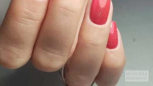 Pur Pur manicure