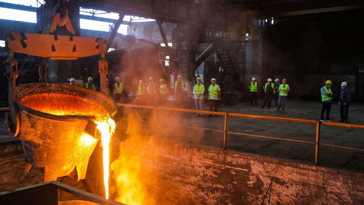 Manganese Logistik