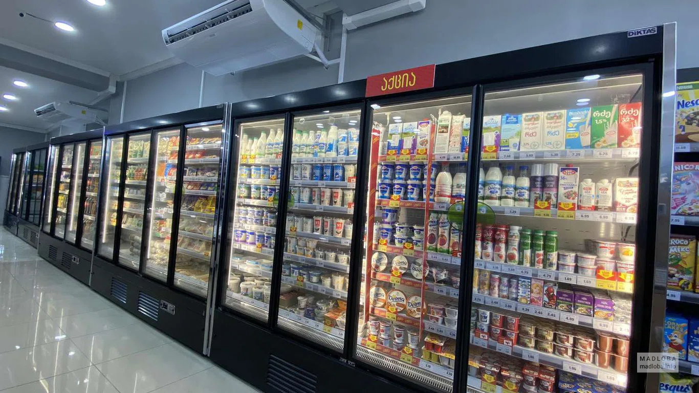 Поставщик продуктов питания "Никора" холодильники с питьем