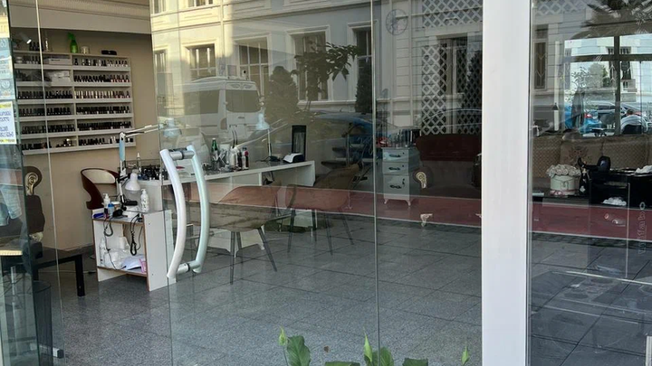 ალექსი.ჟო.ფრჩხილები