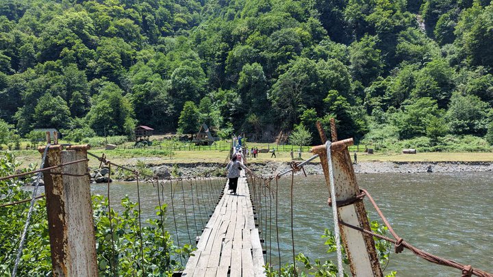 Suspension bridge over the Machakhlistskali River