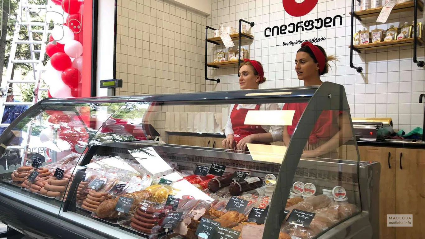 Витрина с мясной продукцией "Lider Food"