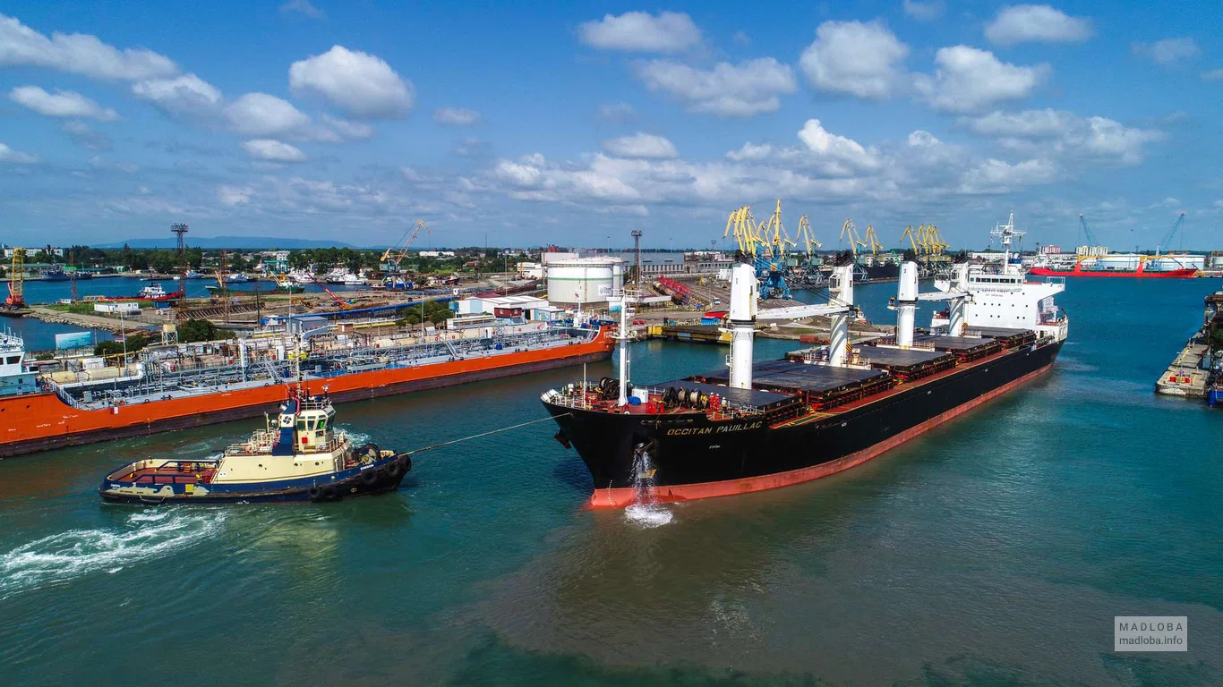 Морской порт Поти (APM Terminals Poti)