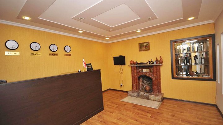 7 Rooms