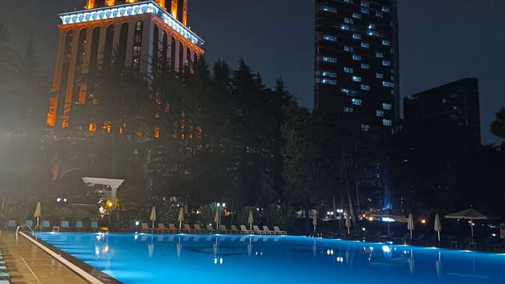Бассейн гостиницы Шератон
