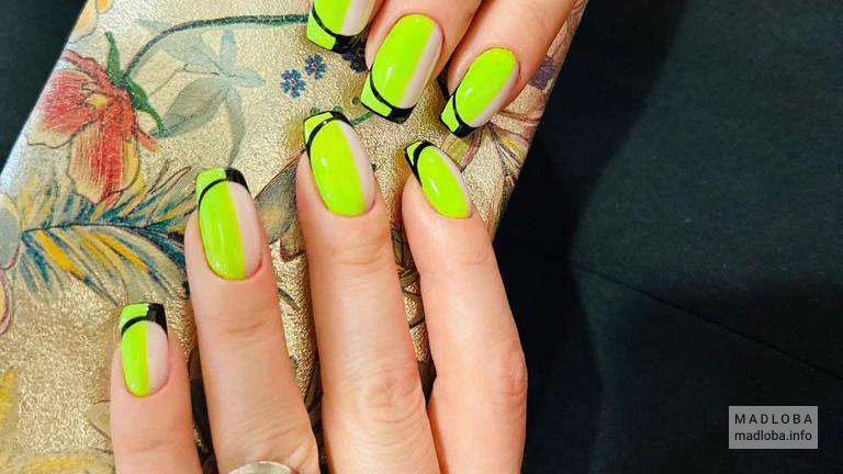 Nail Lounge Batumi Beauty Salon маникюр