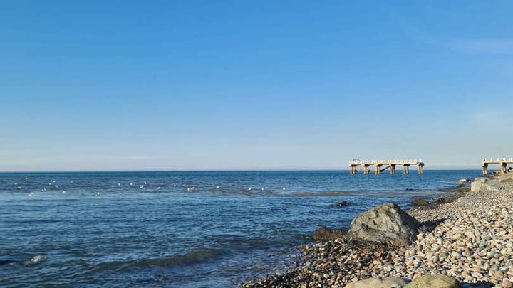 Destroyed pier (New Boulevard)