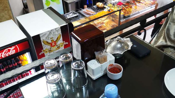 ARHAVI RESTOURANT