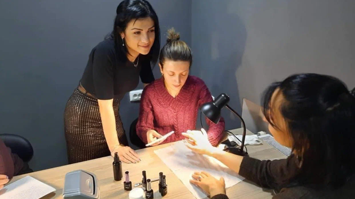 Academy Ideal Nail