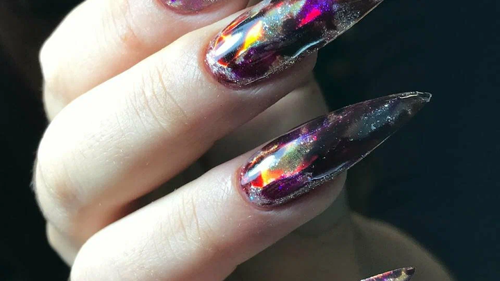 Alex. Xo. Nails