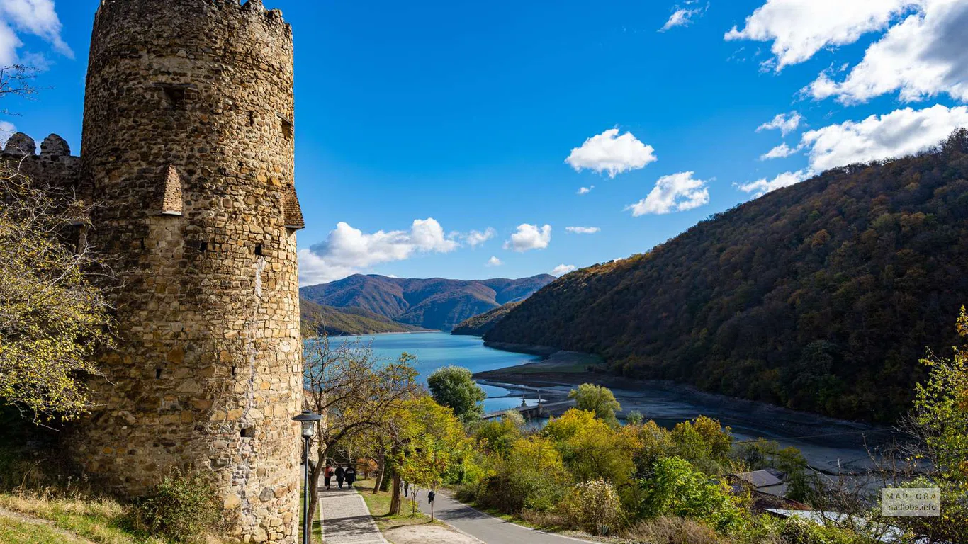Ananuri Castle