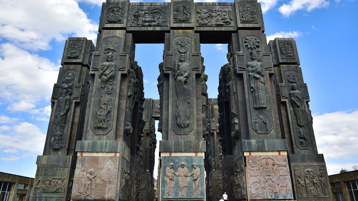 Ансамбль История Грузии  Memorial History of Georgia 5.jpg