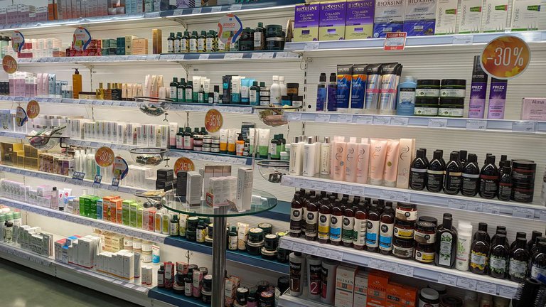 Chain pharmacies in Ambrolauri