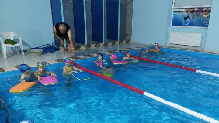 Aqua Rooms