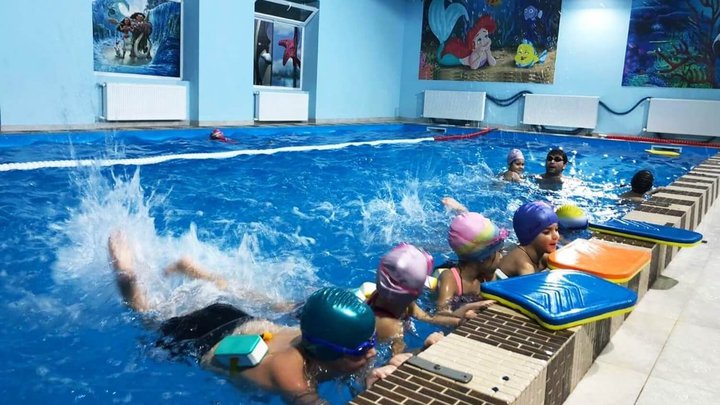 Aqua Rooms