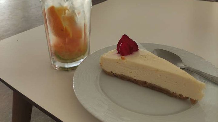 Aromi Italiani on the seaside promenade