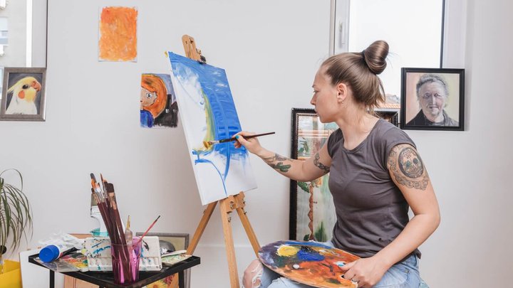 Easel