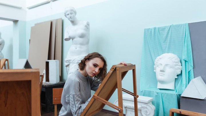 Easel