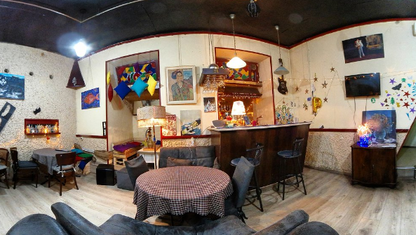 Art Cafe dot 2