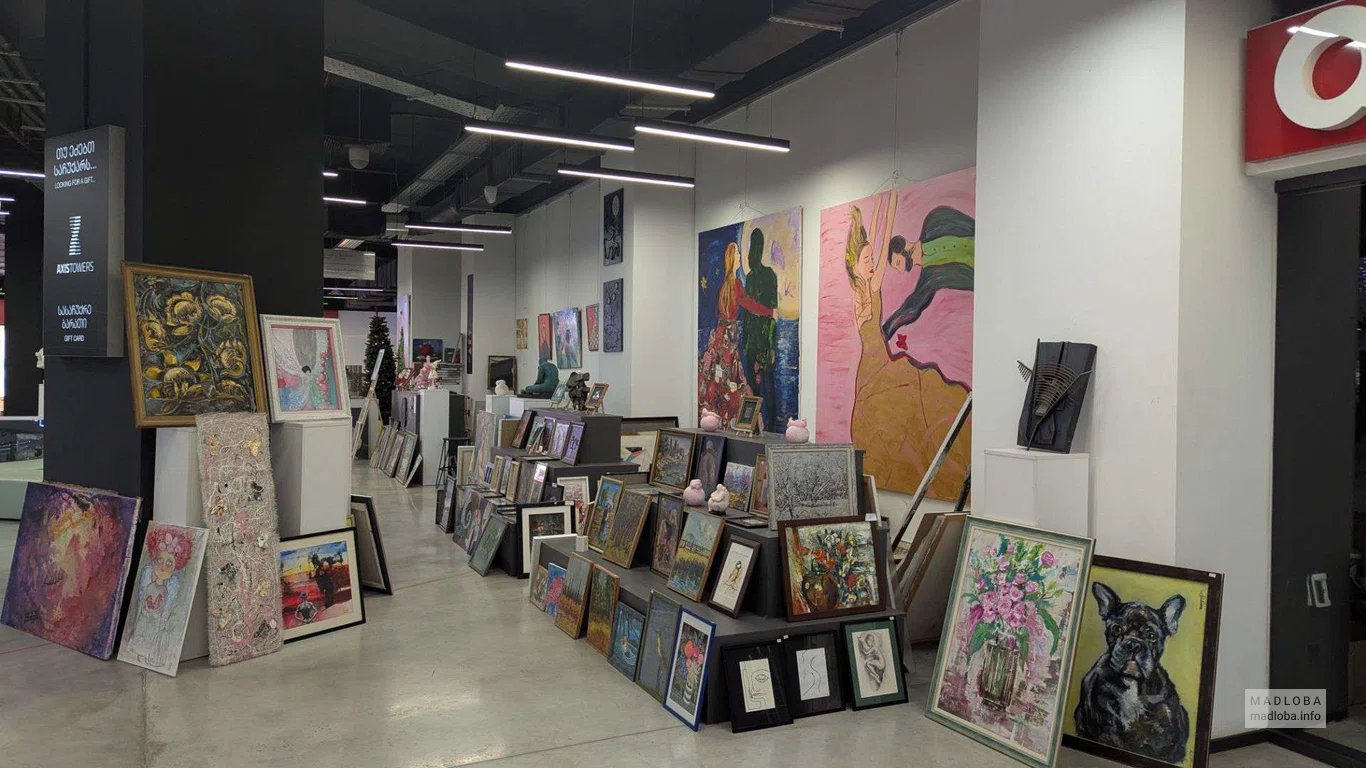 "Art Market"  – галерея современного искусства в "Axis Towers" Тбилиси