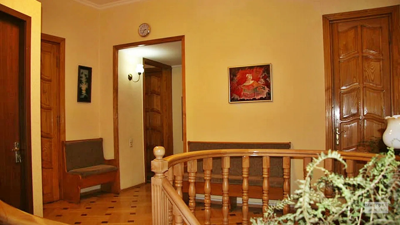 Arta Hotel