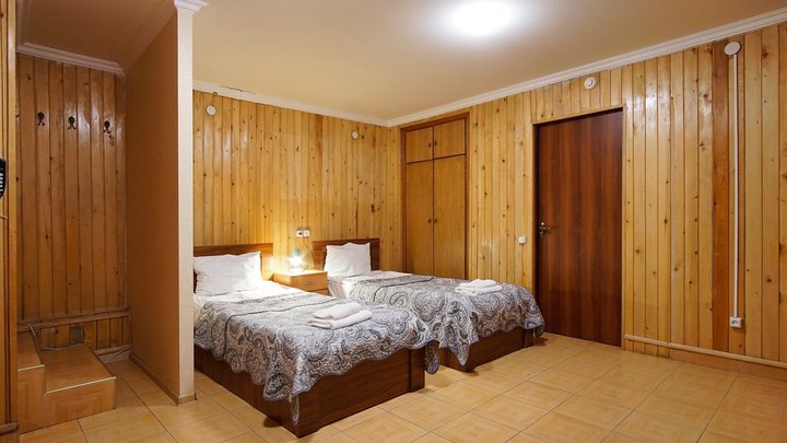 Arta Hotel