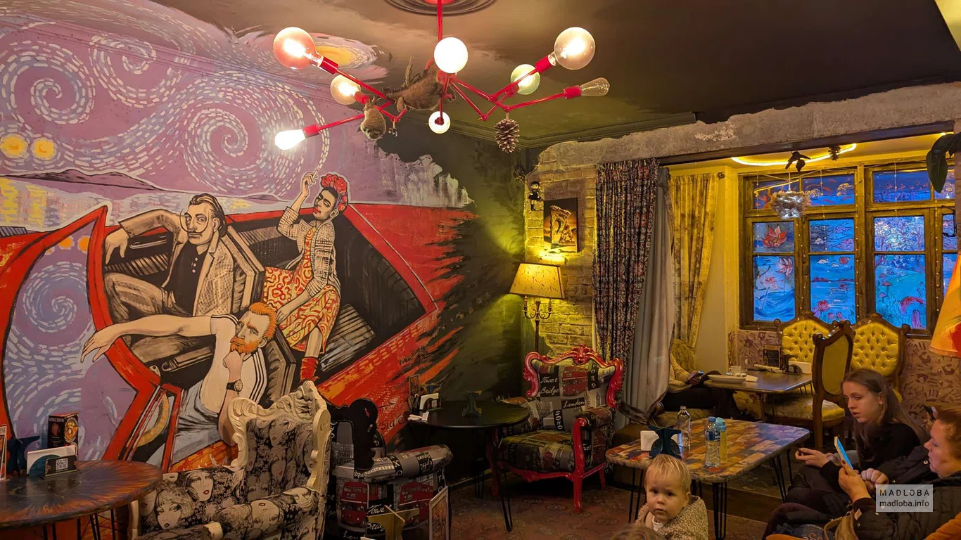 интерьер в пиццерии  Artumi Pizza в Батуми
