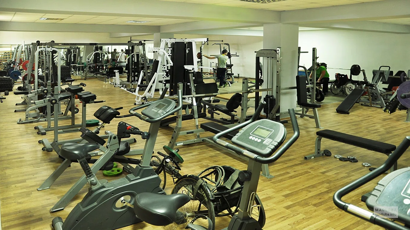 Спортивный зал в  Athletics Hotel