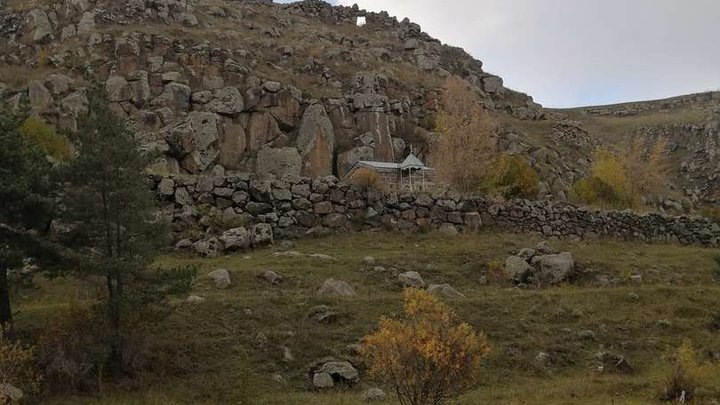 ავრანლოს მეგალითური ციხე