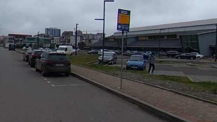 Parking (bus station)