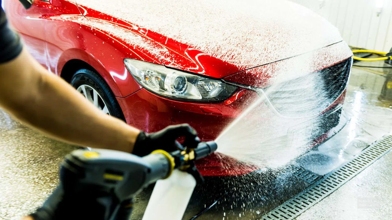Автомойка на улице Букия 8 в Кутаиси