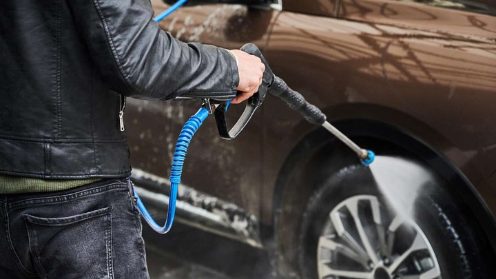 Car wash (Baku st. 33a)