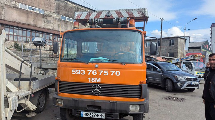 Автовышка Mercedes-Benz 593767570
