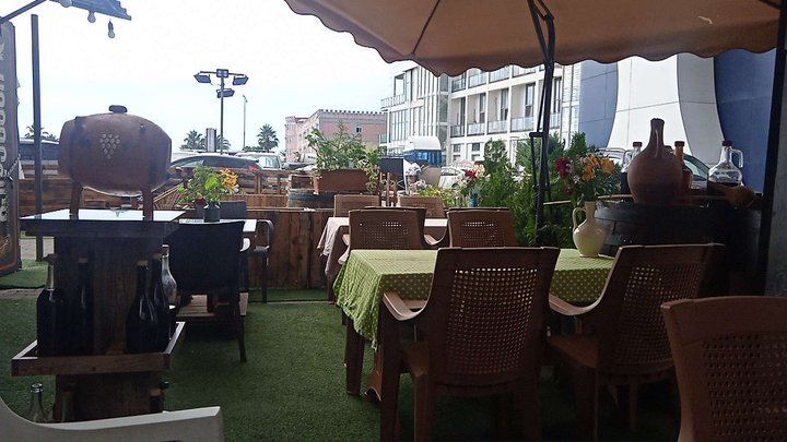 BBQ & WINE BATUMI