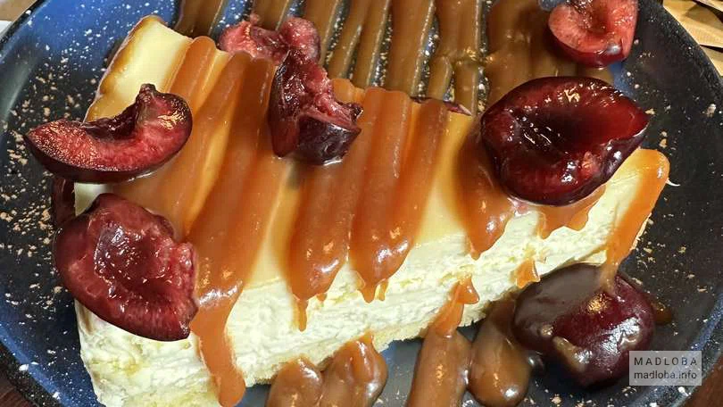 Десерт в меню кафе